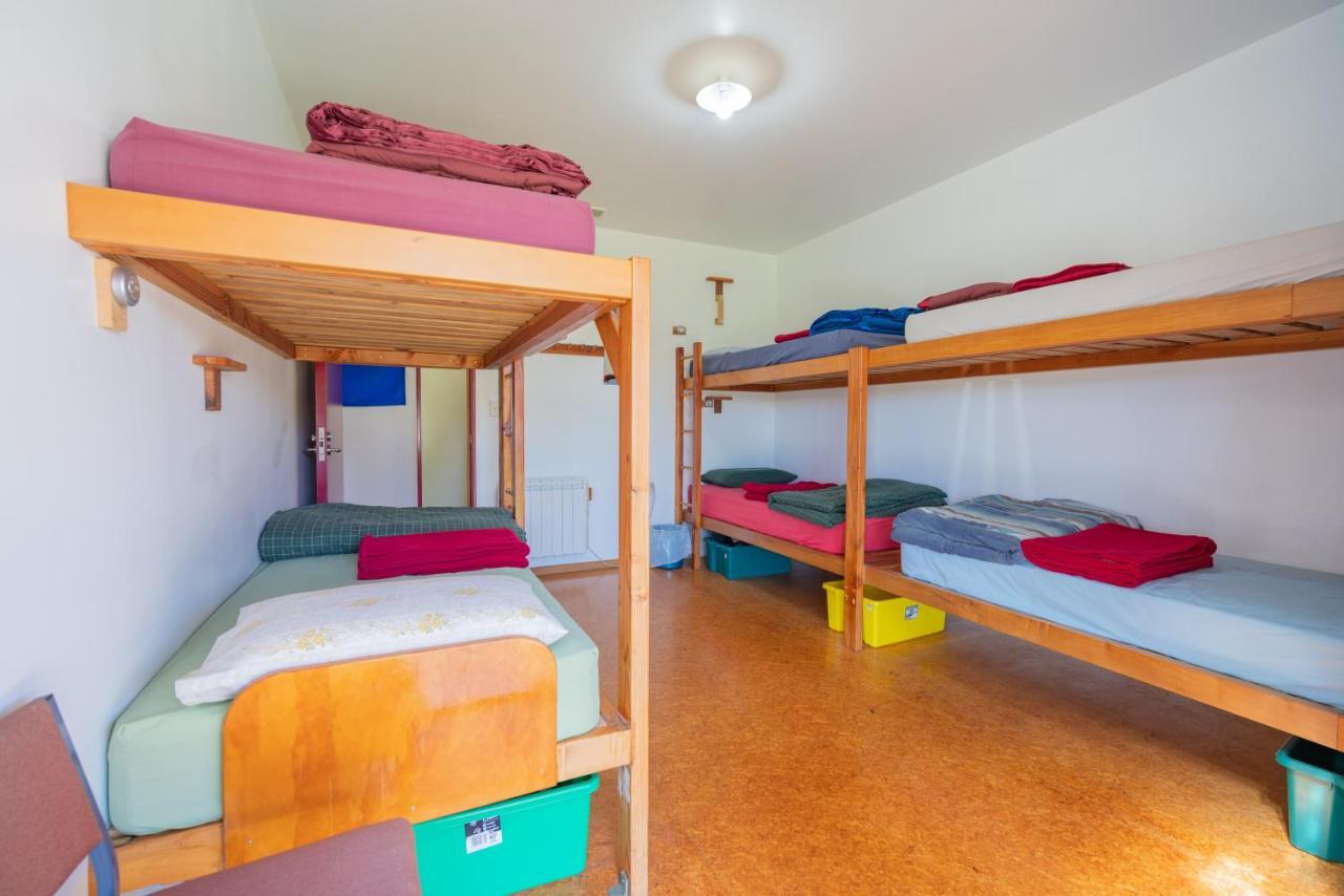 Bob & Maxines Backpackers Hostel Te Anau Ngoại thất bức ảnh
